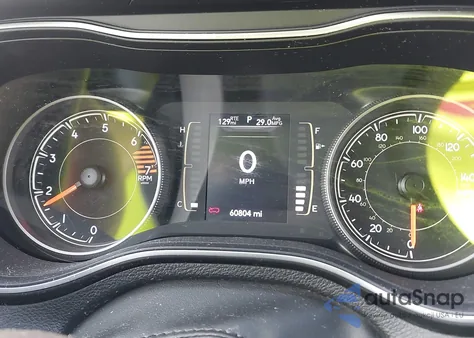 2019 Jeep Cherokee Latitude Plus 4X4 from USA, damaged, VIN 1C4PJMLB0KD426282